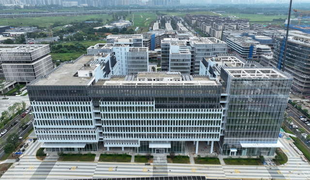 提前120天竣工投用 成都市白鹭湾科技生态园一期工程完工