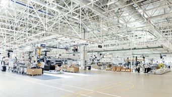 探秘polestar成都生产基地, 最美工厂 长什么样