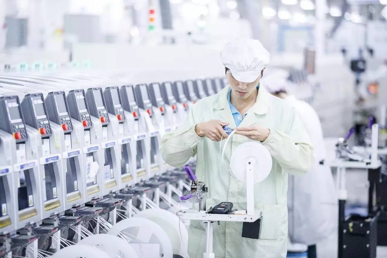 成都芯片制造企业科技人员的研发之路
